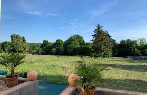 Ferienwohnung Sunny - Moderne Ferienwohnung im Grünen in Saarbrücken-West - Foto 35