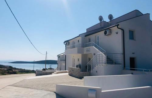 EllaVis Apartments - Photo 15