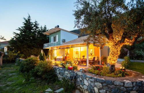 The Secret Garden at Villa Georgia Kalamata - Foto 33