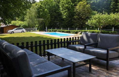 Cozy Home In Milekovo Selo With Wifi - Photo 9