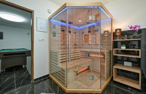 Stunning Home In Veliko Trgovisce - Foto 33