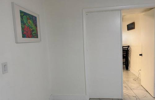 HUGE In-Law Apt Beach Oasis- Private entrance - Foto 4