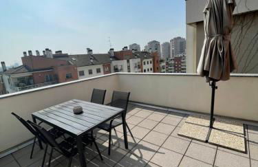 Elegant Apartment in Milan with Panoramic Terrace - Foto 7