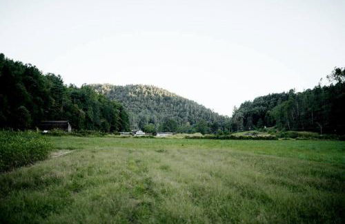 Enchanting Blue Ridge Mountains Lodging with a Wood-Burning Stove in Lenoir, NC - Foto 25