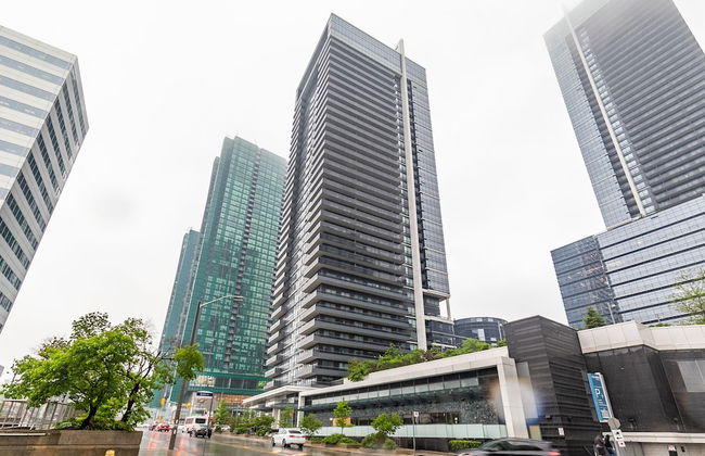 Modern Apartments in North York - Photo 1