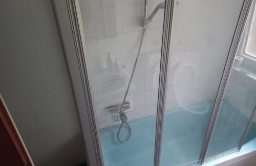 Spacious and Luminous Apartment in a Bungalow - Foto 41