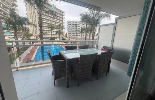 Modern apartment with a big pool and free parking - Photo 7