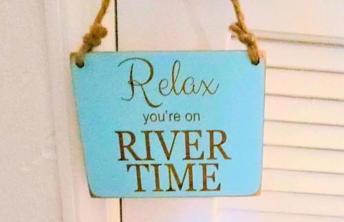 St. Johns Riverside Retreat - Photo 42