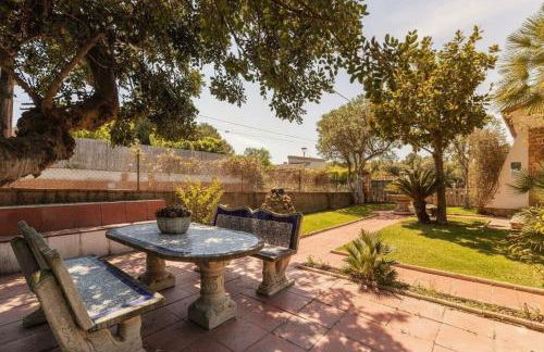 Escapada con Piscina Climatizada y Área Infantil - Foto 3