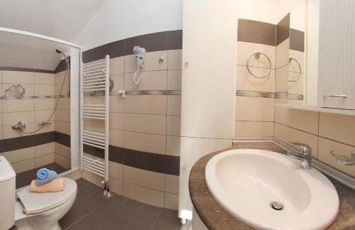 Orchid Garden Apartment - Photo 24