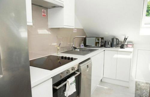 Walnut Flats-F3, 1-Bedroom with Stunning Garden View, AC, Parking, Netflix, WIFI - Close to Oxford, Bicester & Blenheim Palace - Foto 19