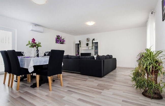 Idyllic Getaway Holiday Home With Pool - Foto 21