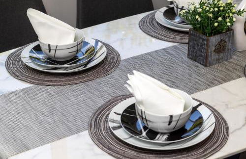 Pasadena Charming Vacation Home with Hot Jacuzzi - Photo 74