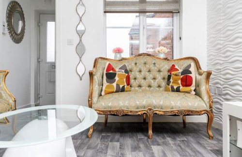 Charming 3 Bedroom Home with Garden near Doncaster - Foto 9