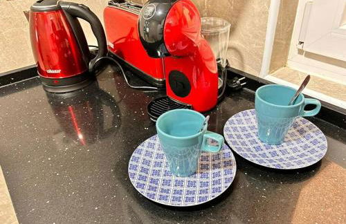 LUJO Proyector, Maquina Arcade, Wifi y Patinetes - Foto 13