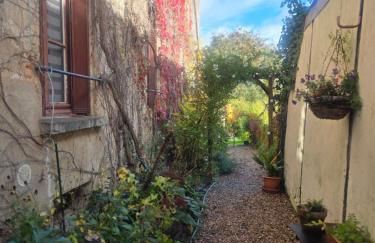 Number 22 - Le Dorat - Apartment 3 with garden & free parking - Foto 16