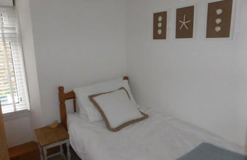 Seasalt Cottage - Modernised traditional cottage, Sleeps 5,short walk to beaches, town, amenities - Photo 23