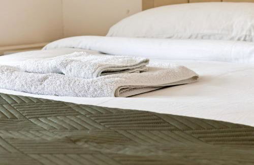 3-Bed Cottage Sleeps 8 Walk to Thames Garden - Foto 15