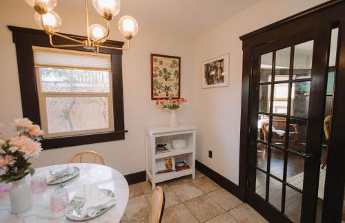 Balboa 6BR Mansion with Hot Tub and Game Room - Foto 61