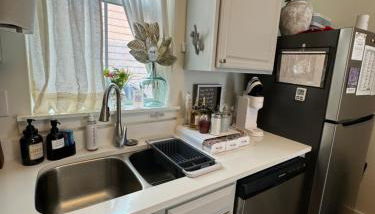 Stylish Cozy Family Cottage with Golf Cart - 1 mile to Dwntn Ocean Springs and beach - Foto 2