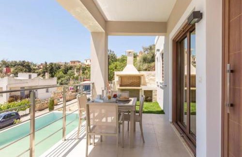 Upper View Villa, with private pool - Photo 19