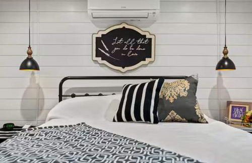 Cozy Family Luray Cabin w Fire Pit Grill WiFi & More - Photo 15