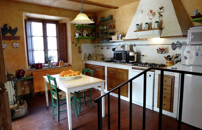 Tranquil Villa in San Romano di Garfagnana with Hot Tub - Foto 12