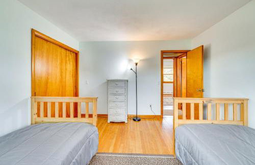 4 Mi to Beach Furnished Deck at Waterford Home! - Foto 13