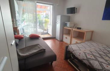 Nice studio with terrace near the sea - Photo 1