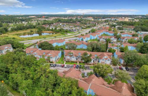 Quaint Getaway! 3 Bedroom Condo Near Disney Parks! - Foto 31