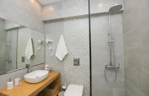 Villa "Kalli" with private pool - beachfront - Kalo Livadi - Foto 35