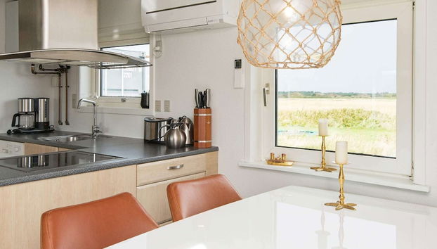 4 Person Holiday Home in Blavand - Photo 2