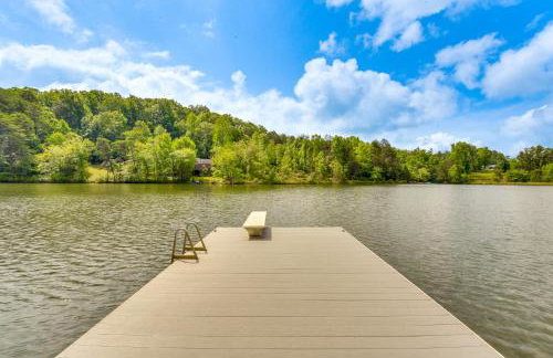 Hot Tub, Dock, Lakefront Luxe Six Mile Retreat - Foto 33
