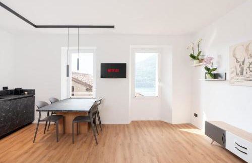 DN ART ROYALE - APT D first floor with lake view terrace and hot tub - APT N ground floor with internal whirpool - Foto 38