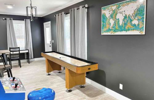 Family Retreat Prime Location in Decatur - Photo 30