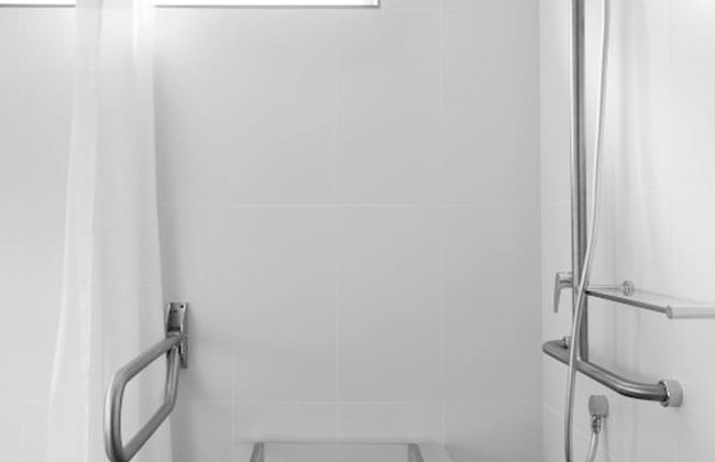 Mansi on Raymond - Photo 65