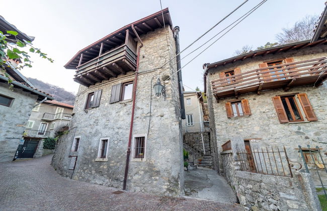 Petra Apartment in Civenna - Photo 35