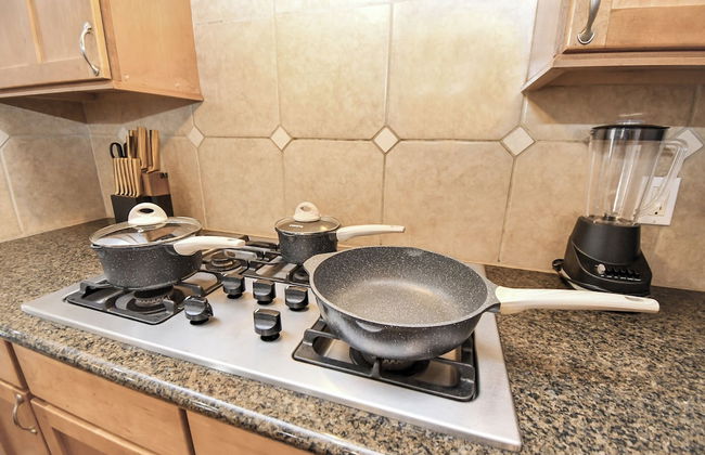 Lux Galleria Home-5BR Roof Deck - Foto 21