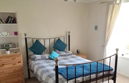 4 Bed Cottage Sleeps 6-Pet-Friendly-Private Garden - Foto 3