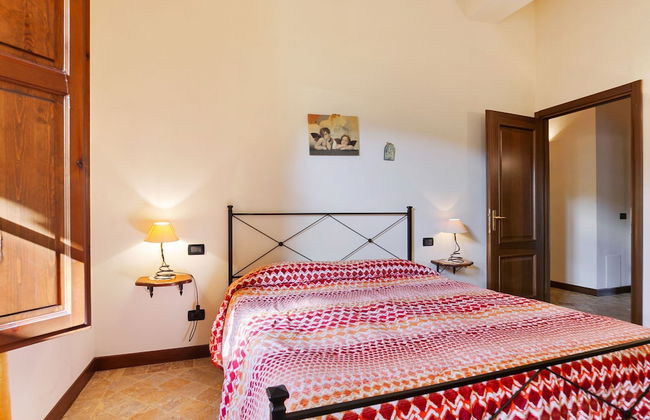 Tranquil Holiday Home in Chianni With Swimming Pool - Foto 10