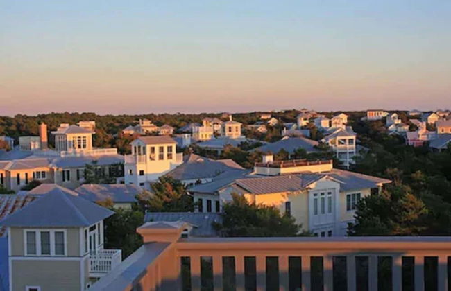 Cottage Rental Agency - Seaside, Florida - Foto 1