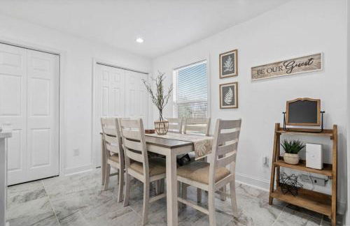 Newly Renovated Modern Farmhouse - Foto 25