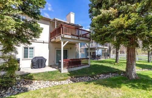 Northshore Lakeview Getaway - Photo 1