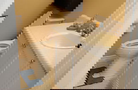 Bungalow With Cozy 4 Bedrooms on a Large Property Lot ! Late Check-out - Foto 12