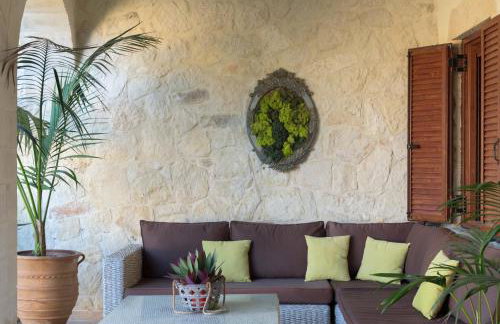 Nicole Villa I "Free" Heated Pool, Village Escape - Photo 9