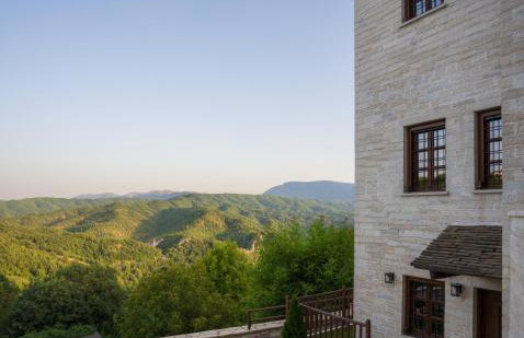 Tis Ouranias - Foto 1