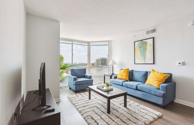 2BR Luxury City Suite With Gym & Pool - Foto 42