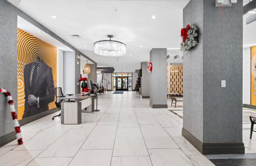 Modern 2BR 2BA Condo Sleeps 8 with Gym Laundry 20 Min to NYC - Foto 52