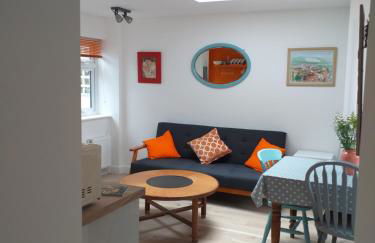 The Studio is bright, airy and comfortable. - Foto 8