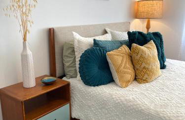 Great outdoor living steps away from the beach - Photo 17